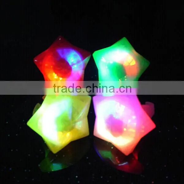Flashing star ring