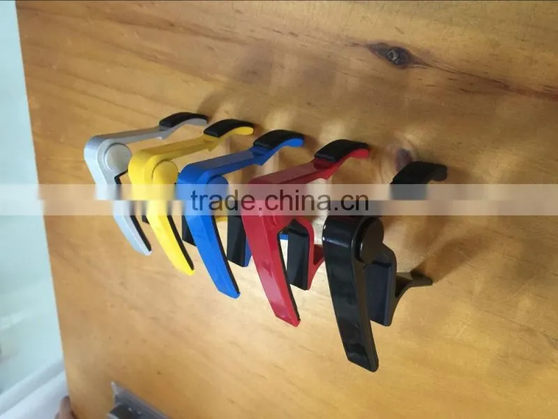 Latest Shining Smooth Surface Finish with Good Strong Spring Guitar Capos Colors Available
