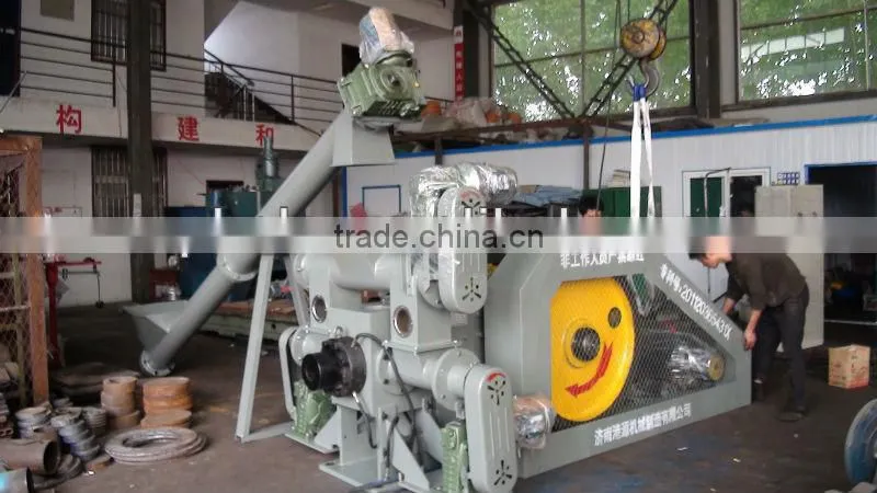 Hot selling wood briqutte sawdust block making machine on promotion