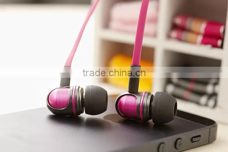 Wallytech 2014 Latest Metal Earphones with Microphone and Volume Remote for Android