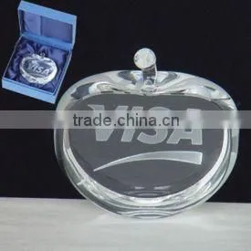 2016 Wholesale apple shaped crystal paperweight with personal photo