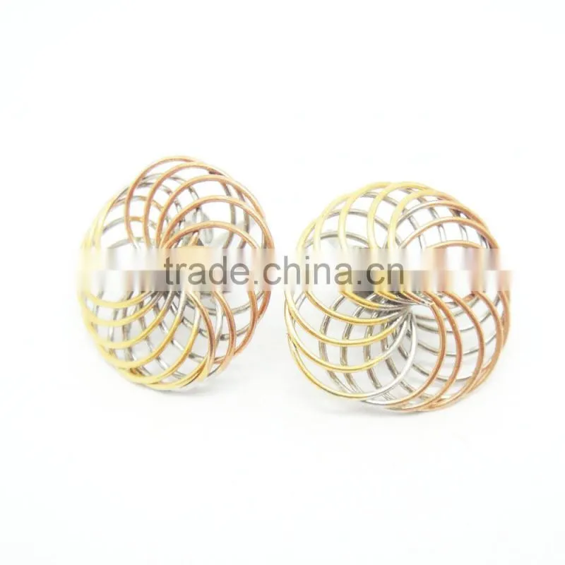 Awesome Wire Work Twisting Geometry Necklace for Women