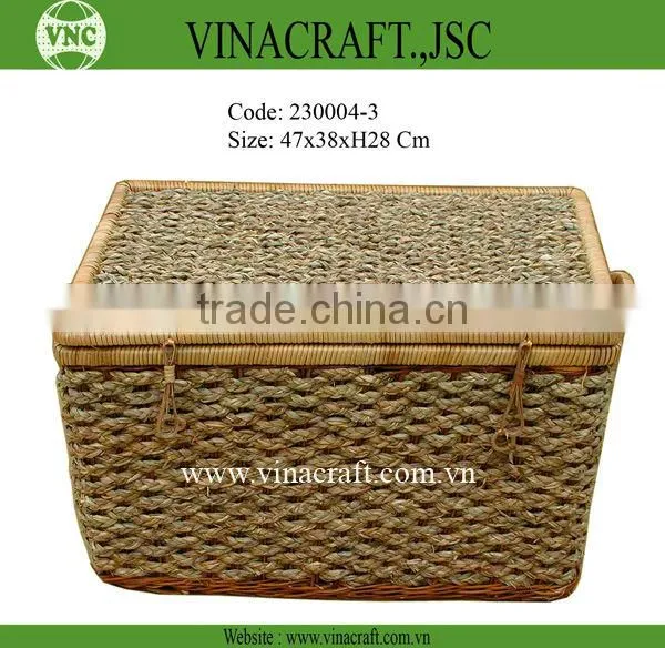 Wicker hamper for home