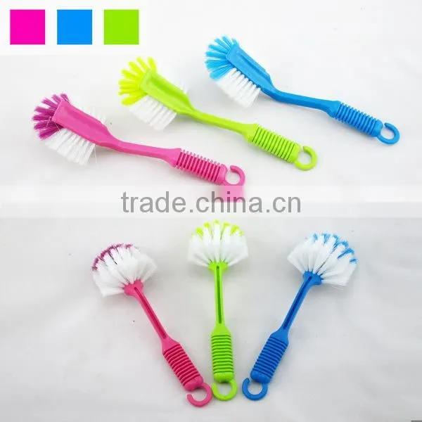 Professional plastic dish brush