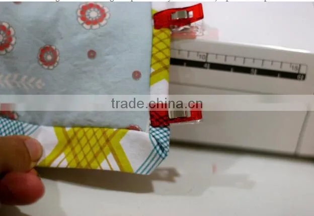 Quilt wonder clips with jar packing