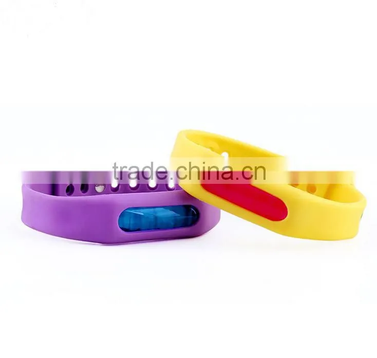 The adjustable mosquito repellent bracelet, anti-mosquito insect-resistant TPR harmless plant capsules bracelet
