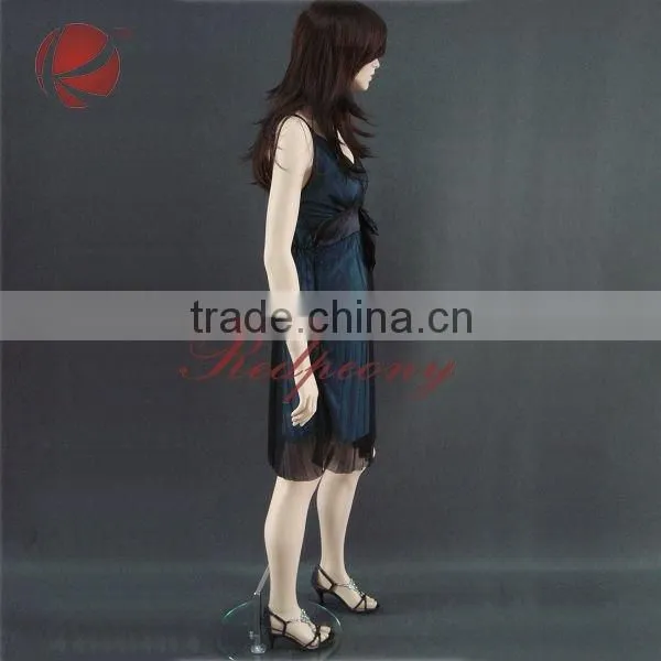 mannequins display