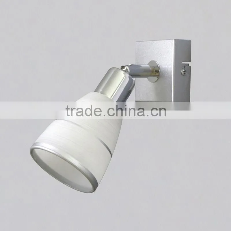 Wall lamp
