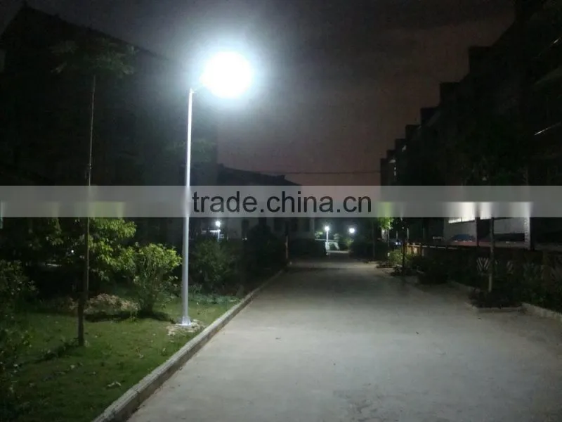 PC Lampshade Material and Solar Power Supply solar street light