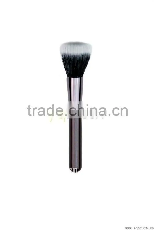 chubby taklon powder brush