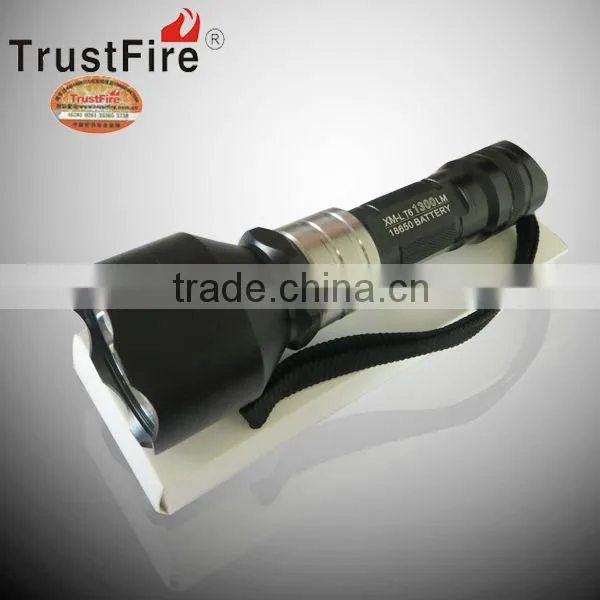 factory sales TrustFire F15-T6 rechargeable zoomable led flashlight outdoor camping led flashlight