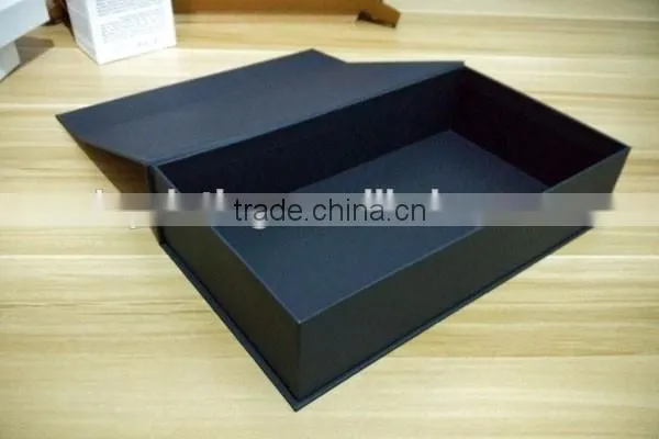 Custom Packaging Box with Magnetic Lid
