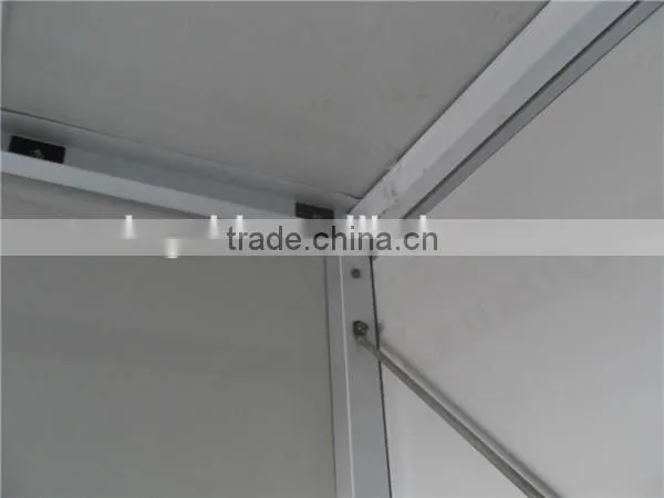 Foldable portable storage container