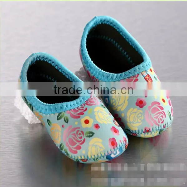 new design neoprene sports shoes