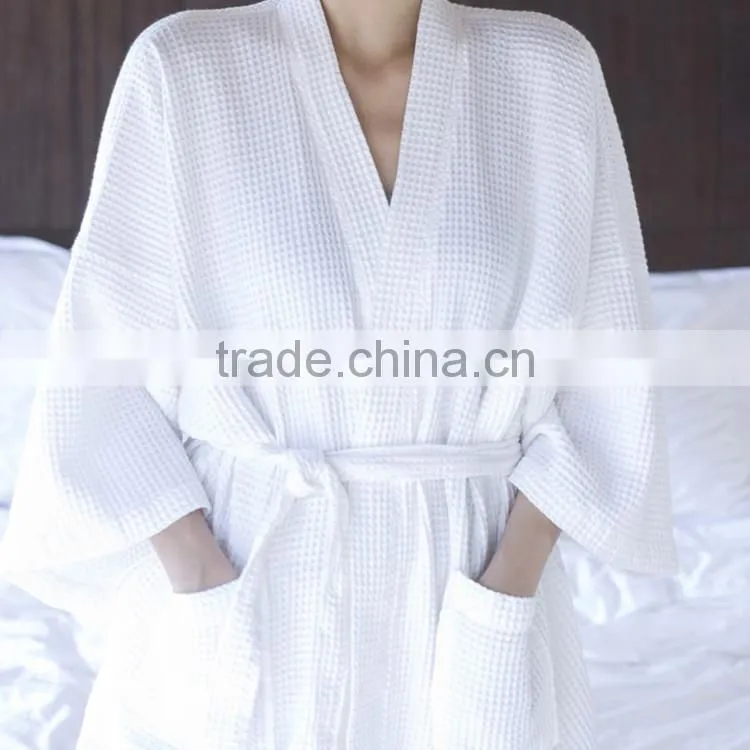 Wholesale 100% cotton soft skin protection kid bathrobe