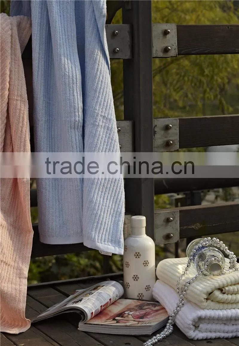 Wholesale Terry 100% Cotton Bath Towel Piano Key Jacquard For Hotel Use