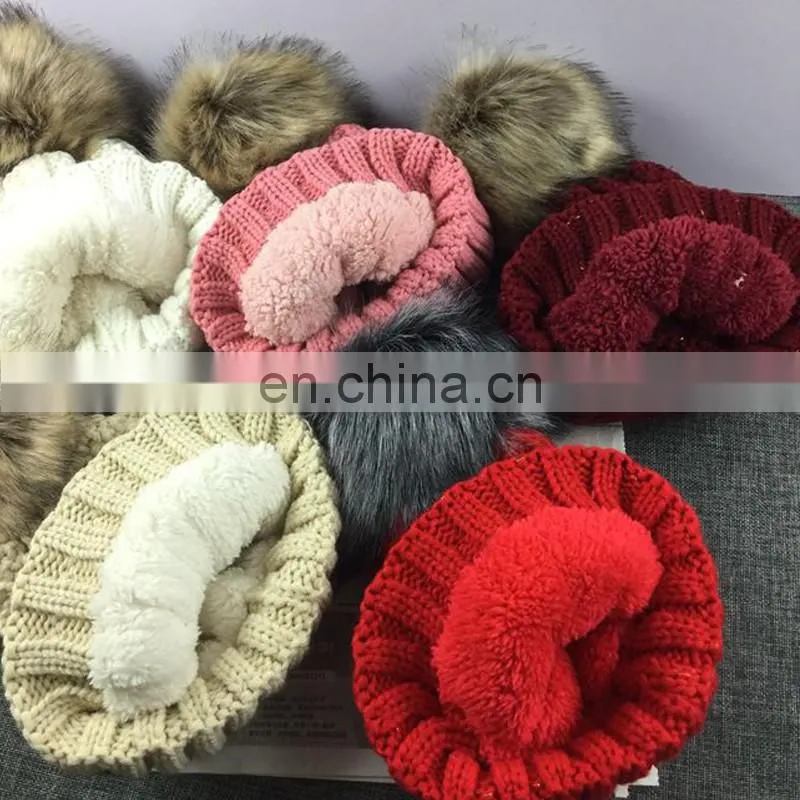 Crochet stripped hats cute eyes raccoon/fox fur pom pom hats