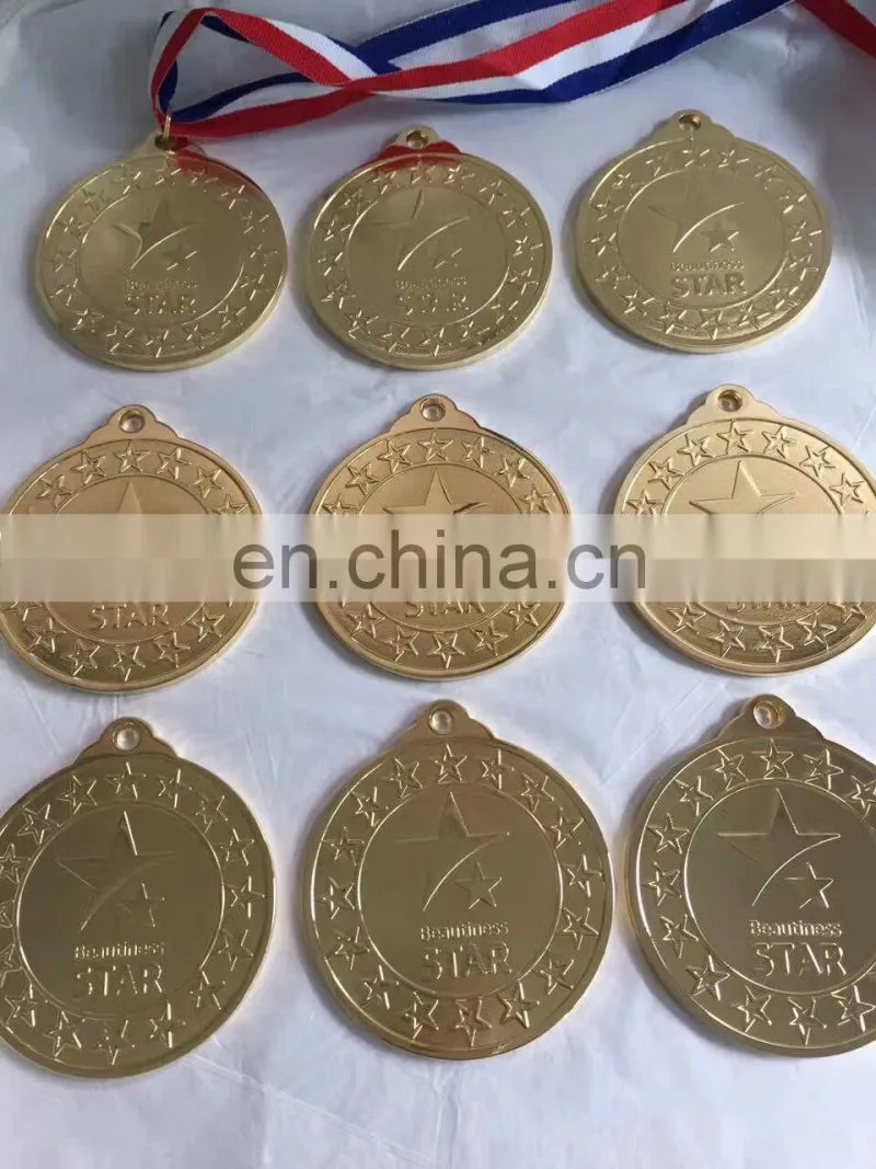 Customized world cup game medals 2017 souvenir gifts medals diy metal sports medal badge