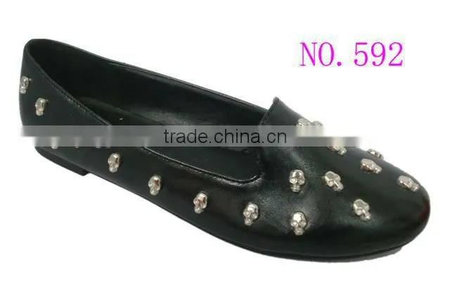 Comfortable new style lady flat shoe with skull