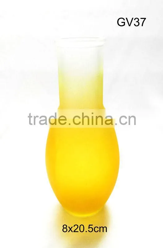 Wholesale yewllow frosted glass vase for home decoration