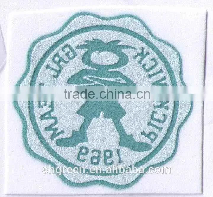 Factory-making flock heat transfer labels
