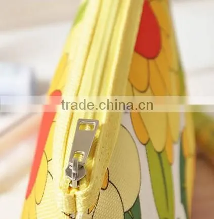 Beatiful big flower printing durable polyester cosmetic bag with thin cotton sandwich