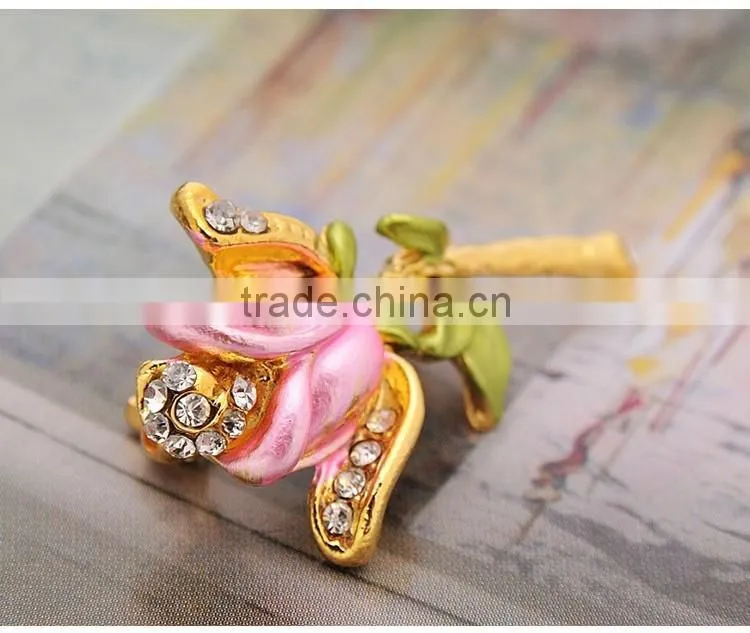 Fashion elegant pink rose crystal flower small scarf ring brooch