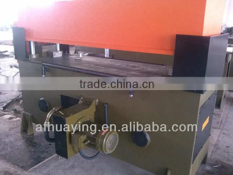 Precise four-column hydraulic die cutting machine