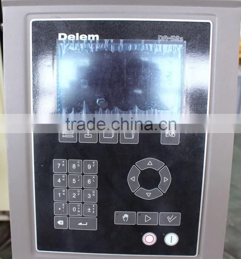 SCMT Quality Hydraulic Press Brake Machine, Delem DA66T CNC Sheet Bending Machine white color