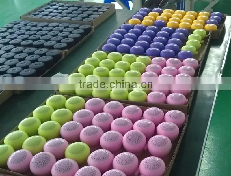2015 Fashionable Hot Selling Wireless Mini Bluetooth Speaker with Sucker