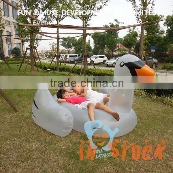 MOQ 50pcs outdoor pool float inflatable swan float for summer