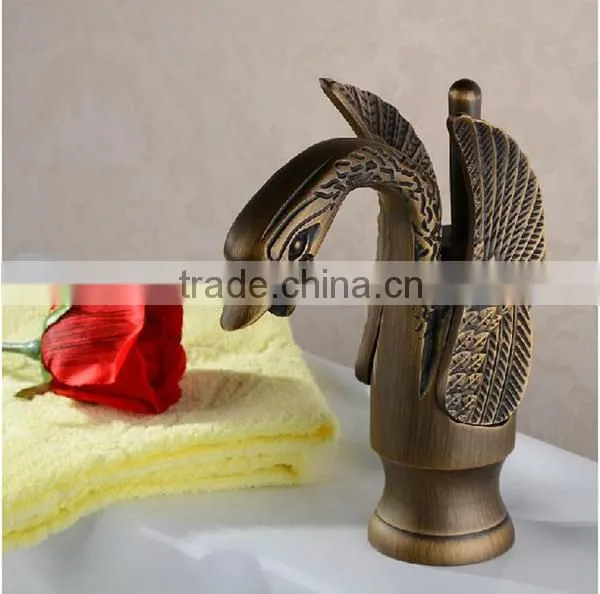 2015 New design to faucet_dolphin faucet_very cheap faucet for kitchen
