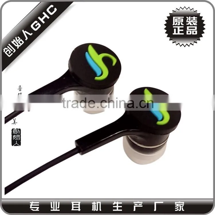 3D PVC earphones in blister package for kids at cheap price