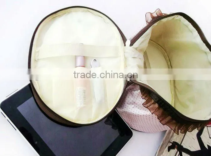 Cute cosmetic bag with mirror
