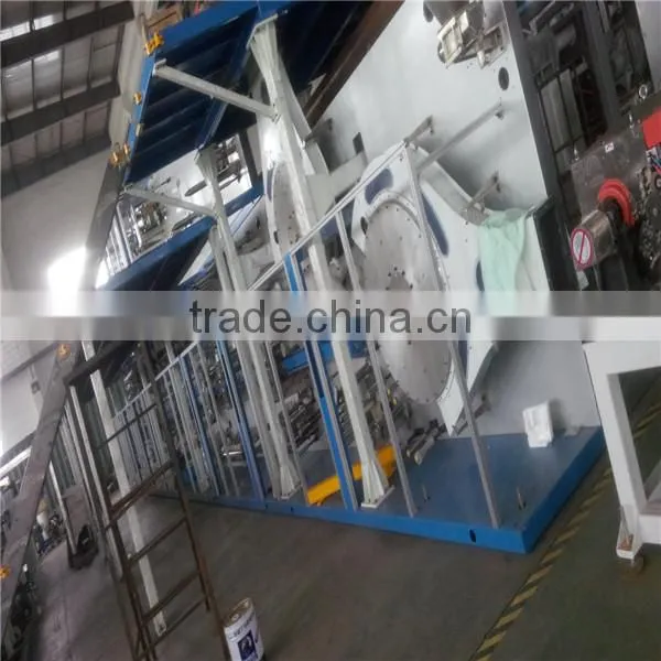 Automatic diapers manufacturing machine