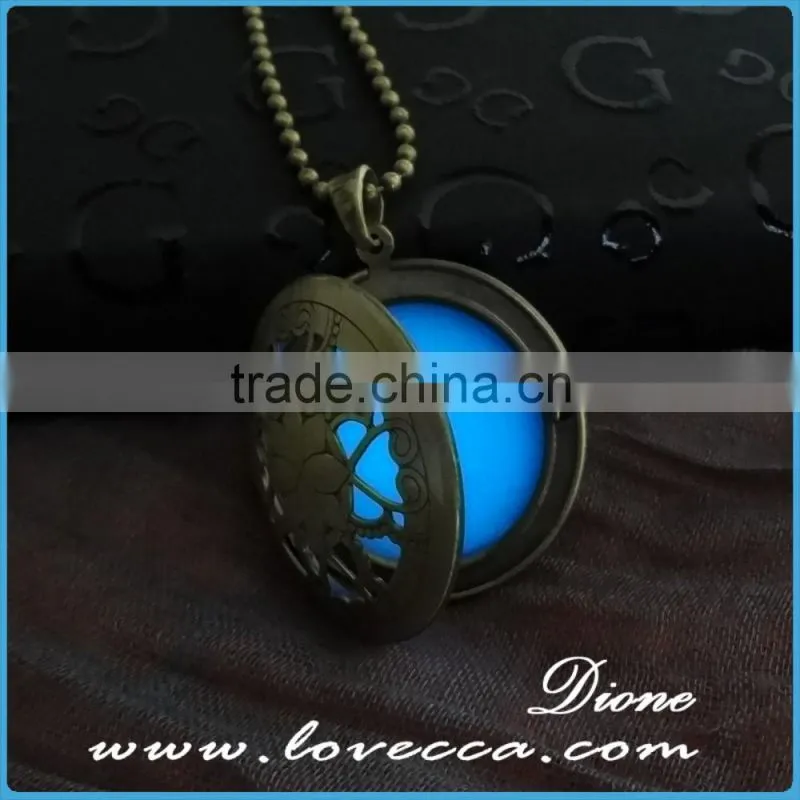 Handmade night light up alloy locket glow dark necklace