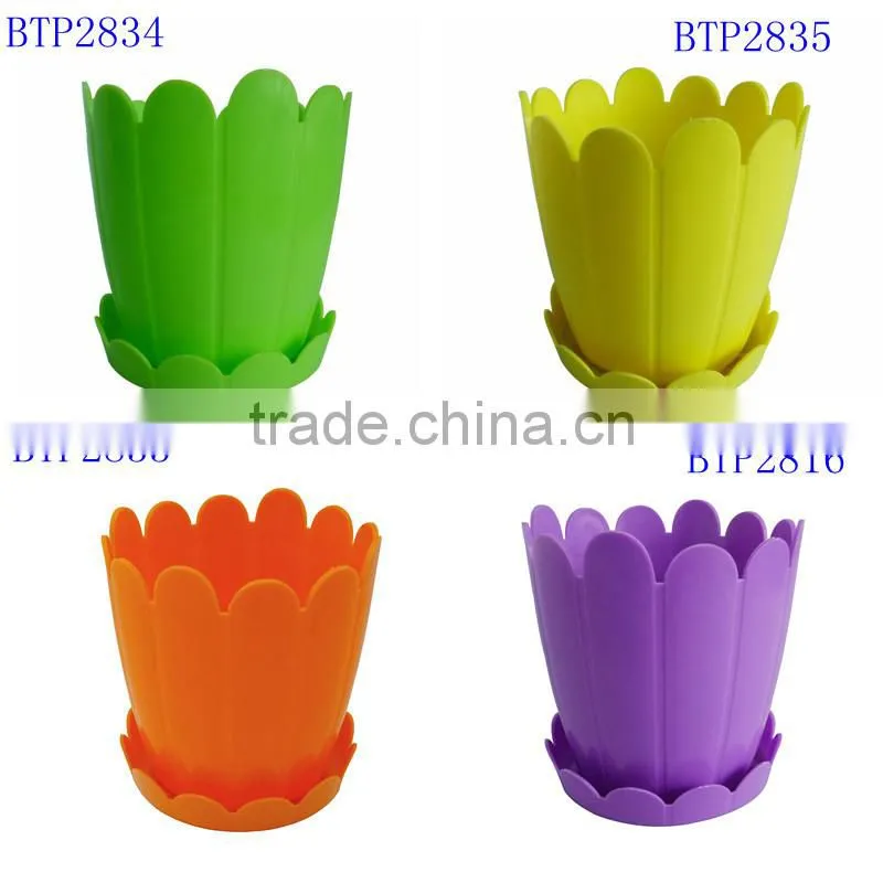 Green Plastic Plant Flower pot