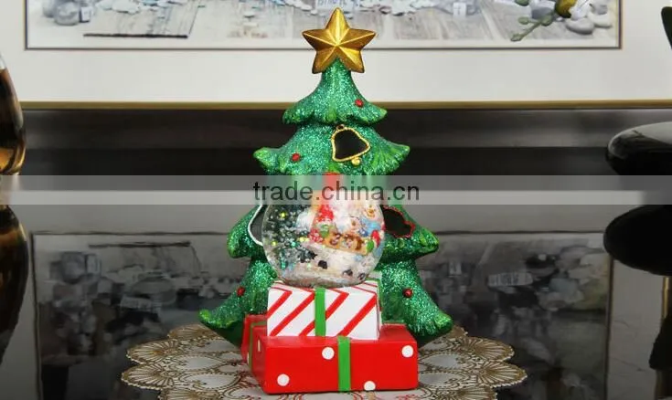High-end decoration Snow globe Polyresin Snow globe with Music Box