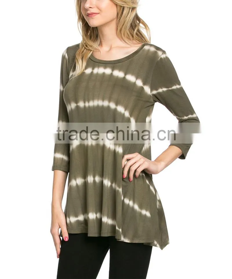 Olive Sound Wave Tie-Dye Three-Quarter Sleeve Top