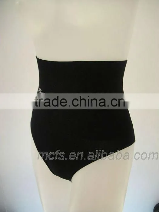 Seamless control briefs