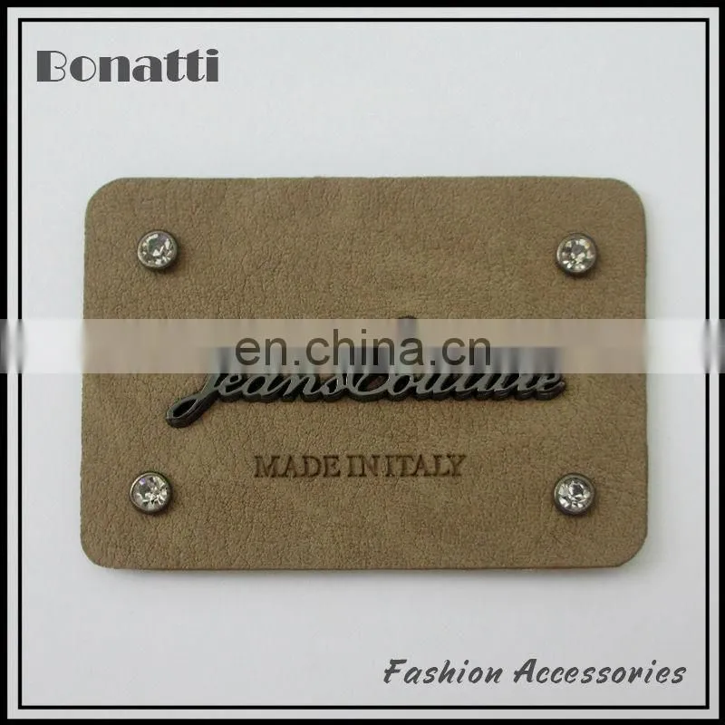 2013 fashion trendy pu leather labels with rhinestone metal labels