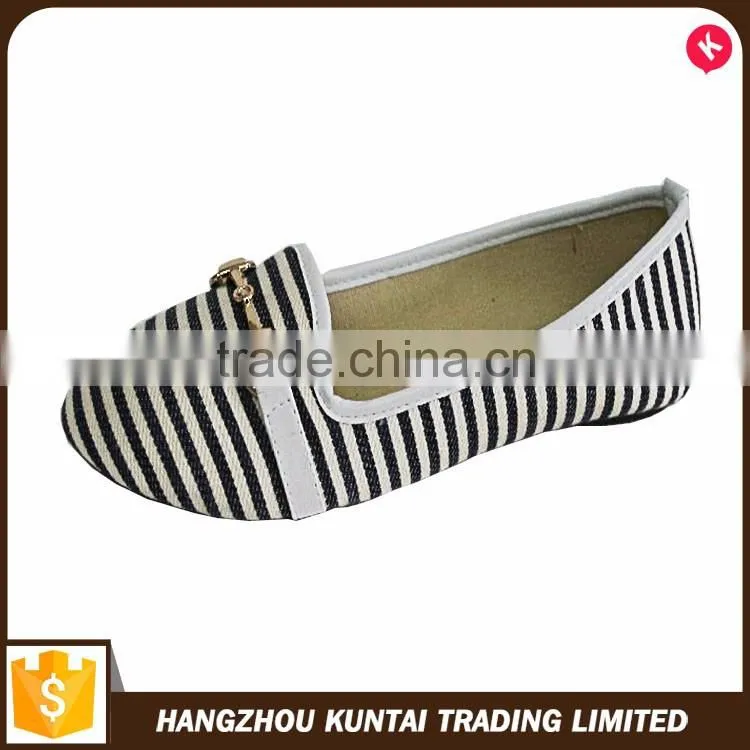 New arrival latest design comfortable flat shoe