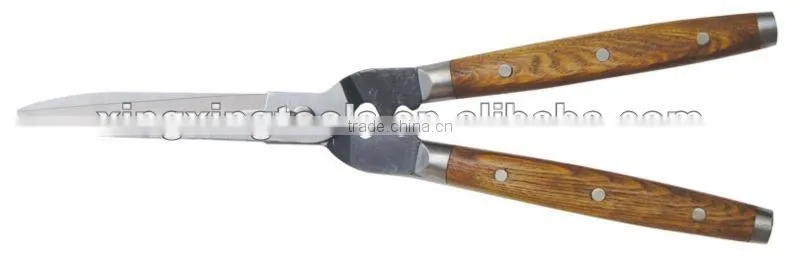 hedge shears