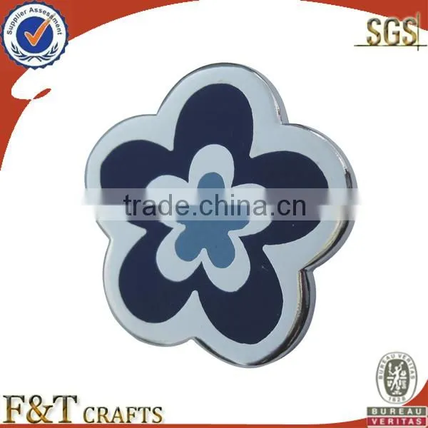 customized wholesale metal lapel pins flower