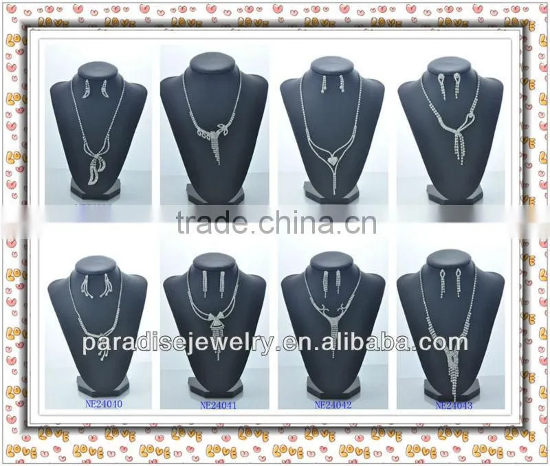 Fashion Clear Rhinestone Aolly Necklace and Earrings Jewelry Set-NE24010