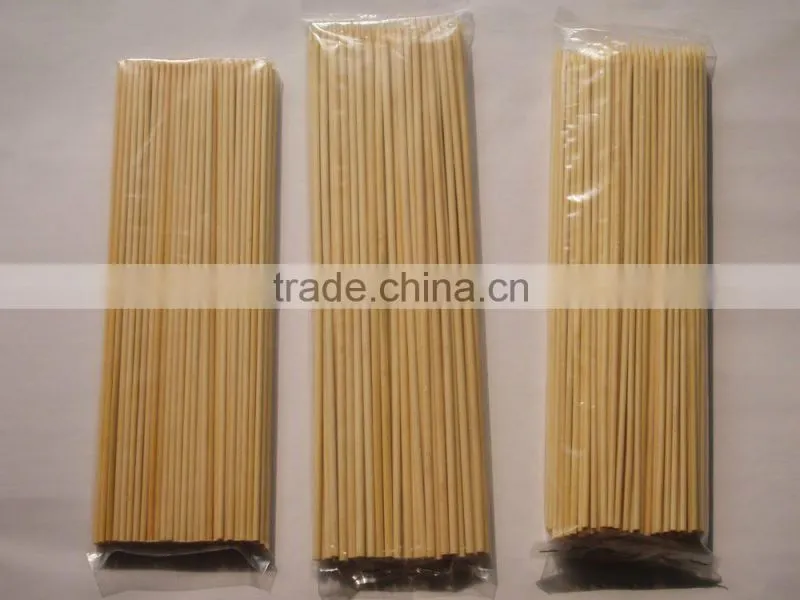 BBQ Sticks With the material of wooden or bamboo