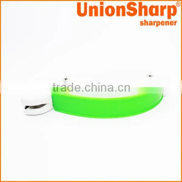 Hand held knife sharpener