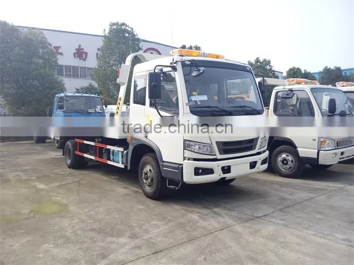 China hubei FAW tow truck for sale