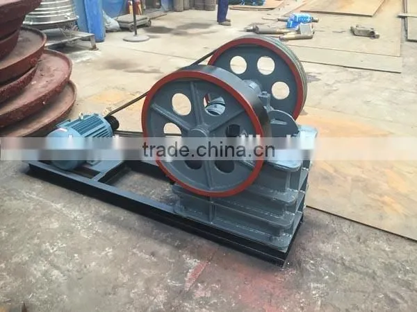 PE150*250 mini stone jaw crusher, small mobile jaw crusher for sale