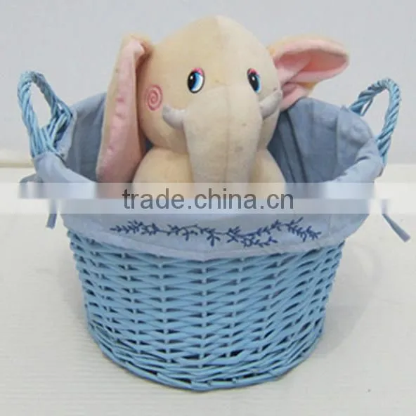 Linyi wicker basket with lid small empty gift basket